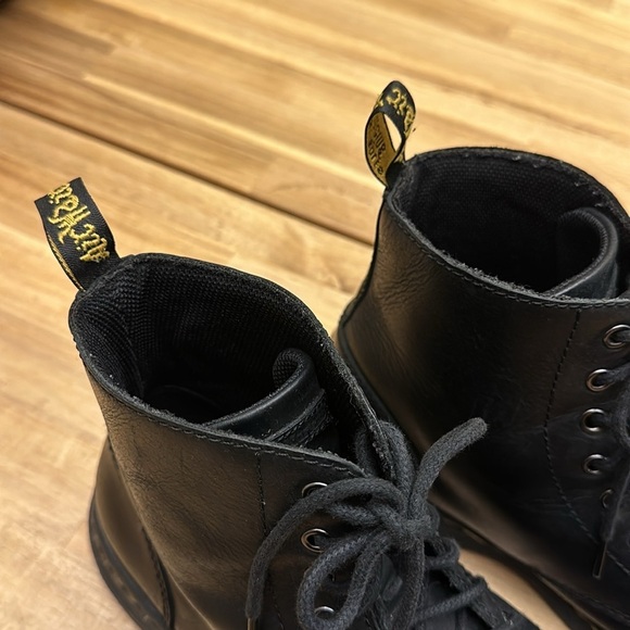 DR. MARTENS ⭐️ Air Wair bouncing soles boots main image 11